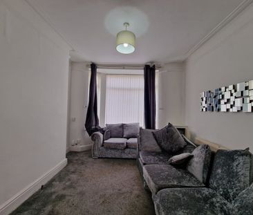 2 Bed Terraced House, Park Road, CH42 - Photo 2