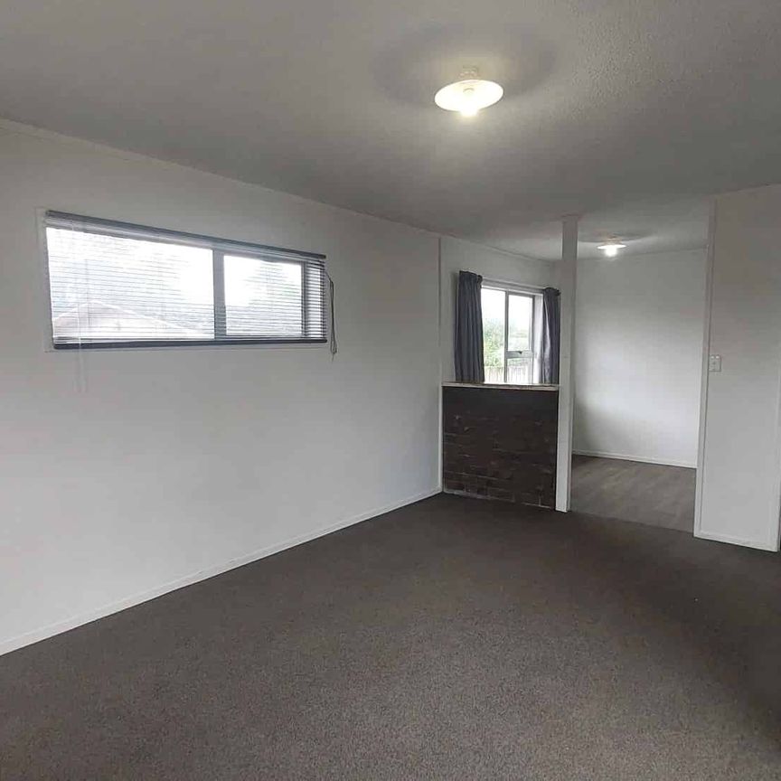 WATER INCLUDED!! - Photo 1