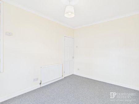 2 Bedroom Terraced House - Photo 2