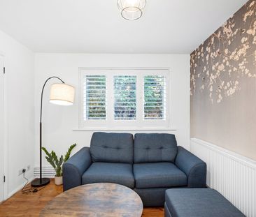 1 Bed Flat, Carew Court, SE14 - Photo 1