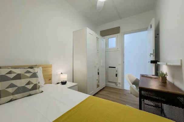 Carrer del Rosselló, Barcelona, Catalonia 08008 - Photo 1