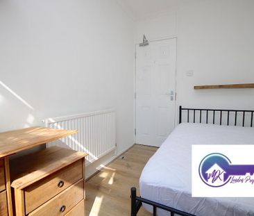 1 Bedroom Room in Flat Share To Rent - Photo 2