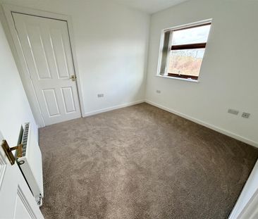 Gadsby Street, Attleborough, CV11 - Photo 3