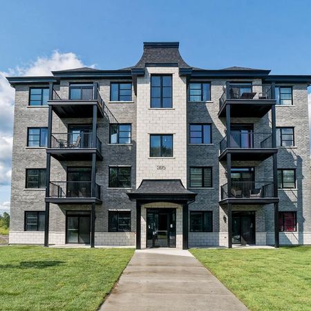 PLUSIEURS 4 1/2 - PLAFONDS 9 PIEDS - ASCENSEUR - DIPOSNIBLES IMMÉDIATEMENT OU JUILLET - Photo 4