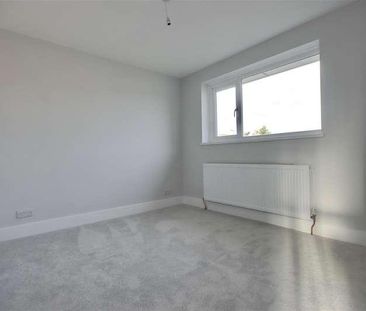 St. Helena Way, Portchester, PO16 - Photo 6