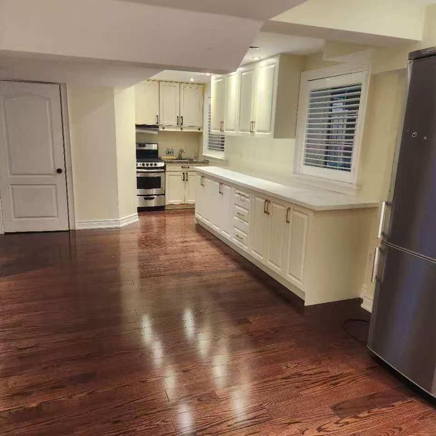 For Lease - 36 Santa Amato Crescent Unit# Walk out Basement, Vaughan, Ontario - Photo 1