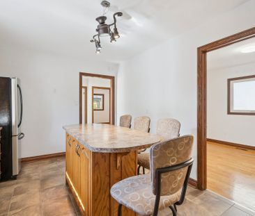 For Lease - 664 Scarlett Road, Toronto, Ontario - Photo 3