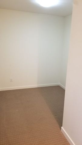 Bright 2 bed + den, 2 bath @ MODE - Photo 2