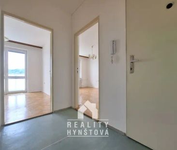 Pronájem pěkného bytu 2+1 s příjemným výhledem, šatnou a 2x balkon,... - Photo 3