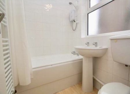 2 Bed Flat, Kendal Court, NG2 - Photo 4