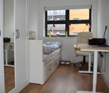 2 Bed Flat, Maltings Close, E3 - Photo 6