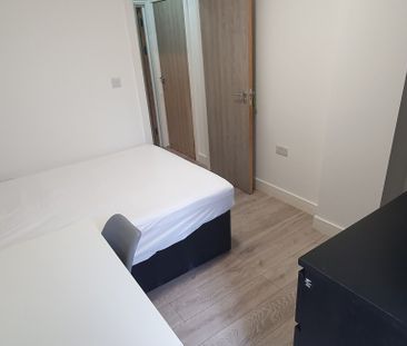 Flat 1, 25 Minny Street, Cathays, Cardiff, CF24 4ES - Photo 1
