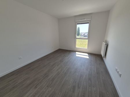 location Appartement T3 DE 63.71m² À ARMENTIERES - Photo 5