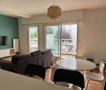 Location Appartement 2 pièces 56m² LILLE 59000 - Photo 2