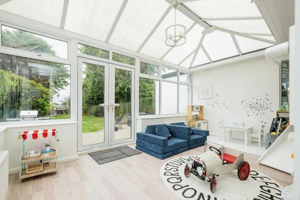 4 bedroom semi-detached house to rent - Photo 1