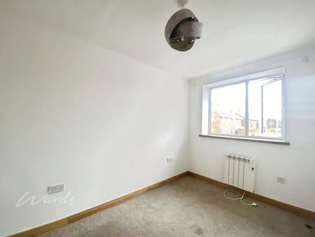 3 bedroom end of terrace house to rent - Photo 5