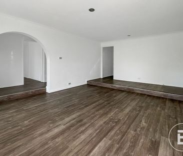 SPACIOUS FAMILY LIVING IN POPULAR ALFREDTON - Photo 3