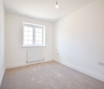 2 bedroom semi-detached house to rent - Photo 4