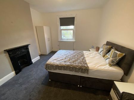 Haddon Road (Room 2), Burley, Leeds - Photo 2
