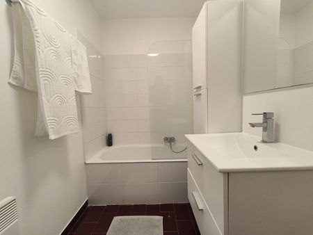 Location Appartement 1 pièce 33m² - Photo 5