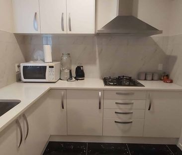 New 2-Bedroom Flat in Flat Bush – $600/week - Photo 2