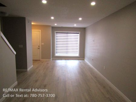 122 Red Embers Gate Northeast, Calgary - Photo 2