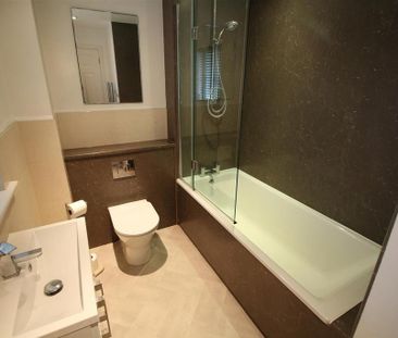 4 bedroom detached house to rent - Photo 6