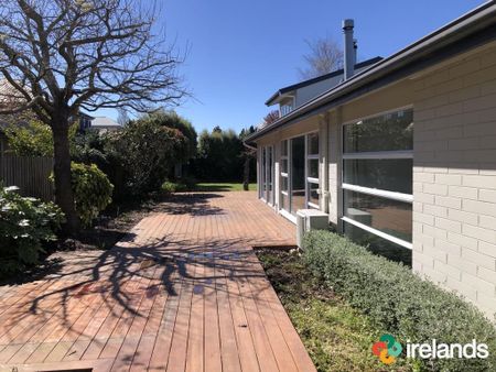 Spacious Family Living in Prime Ilam Location - Photo 4