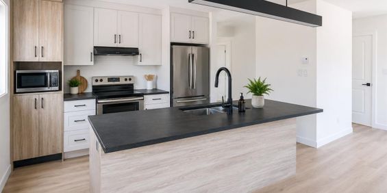 Appartement Saint-Zotique À Louer - Photo 3