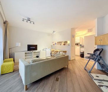 Flat - for rent - Photo 1
