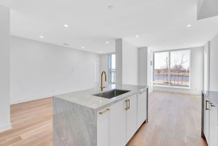 For Lease - 2489 Taunton Road Unit# 101, Oakville, Ontario - Photo 4