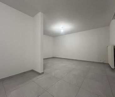 For rent in Büetigen: renovated 4.5-room apartment with garden - Photo 1