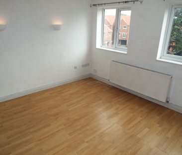 2 bedroom apartment to rent - Photo 6