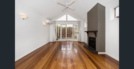 Elegance, Lifestyle & Location in a Premier Parkside Setting - Photo 2