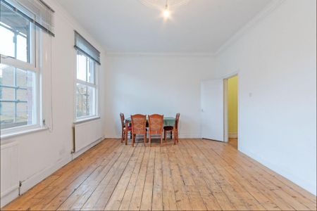 4 bedroom flat to rent - Photo 3