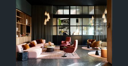 AUSTRALIAN LUXURY THAT FEELS LIKE HOME IN THE HEART OF RICHMOND! - Photo 3