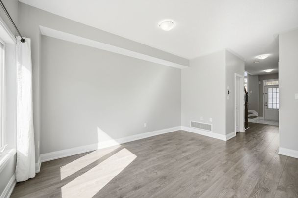 For Lease - 72 Luisa Street, Bradford West Gwillimbury, Ontario - Photo 1