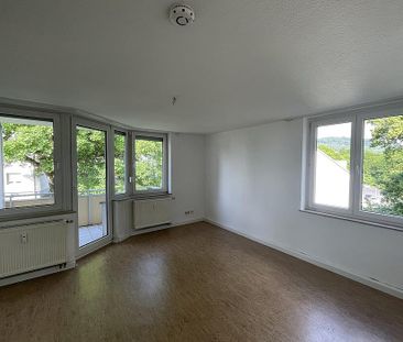 3 ZKB mit Balkon in Oberzwehren! - Photo 1