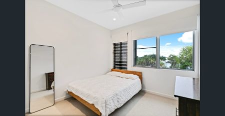 Stylish 3-Bedroom Townhouse in Brightwater! - Photo 4