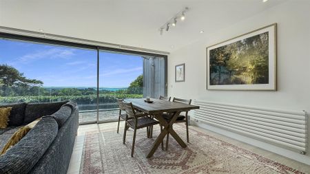 3 Bedroom House - Photo 4