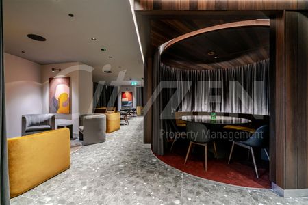 VISTA RIVER GARDENS, Trinity Way, Manchester - Photo 3