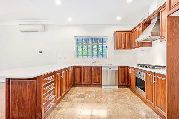 22 Chatswood Avenue, Chatswood NSW 2067 - House For Rent | Domain - Photo 1