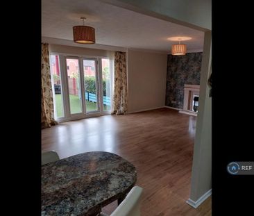 2 bedroom maisonette to rent - Photo 2