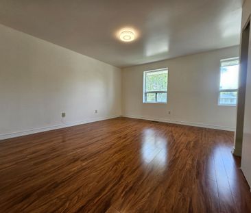 For Lease - 27 Ringwood Crescent, Toronto, Ontario - Photo 3