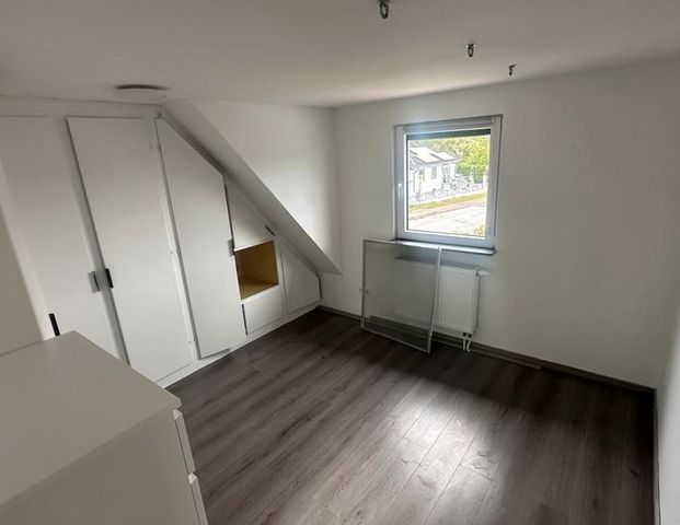 Helle 3 ZKB Wohnung mit Garten und Stellplatz - Photo 1