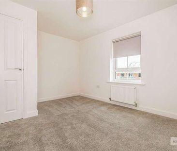 Blackbird Road, Yapton, Arundel, West Sussex, BN18 - Photo 1