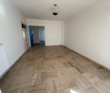 Location Appartement 2 pièces 53m² CAGNES SUR MER 06800 - Photo 2