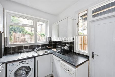 2 bedroom terraced house to rent - Photo 3