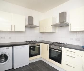 Latchmere Road, Fallowfield, Manchester, M14 - Photo 3