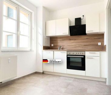 *In Renovierung!* Tolle 2-Raumwohnung mit neuer EBK und Balkon! - Photo 1